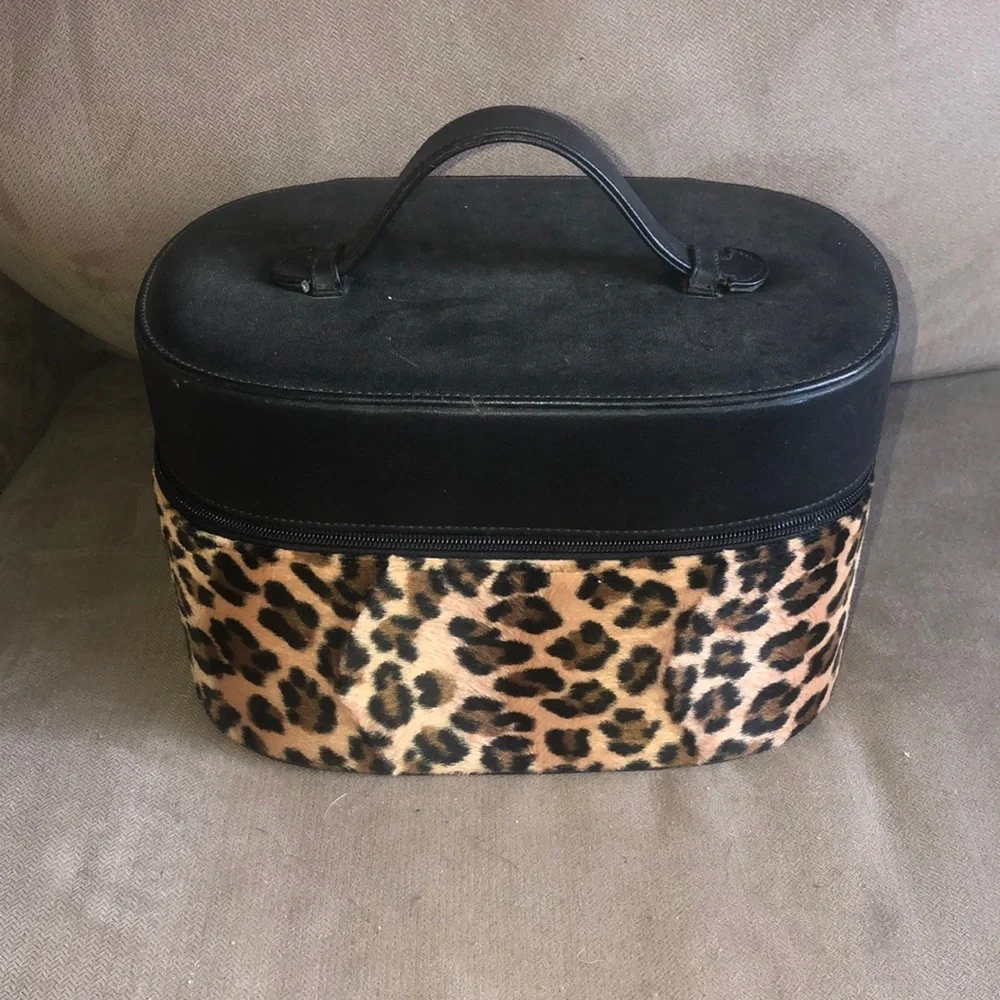 Large cheetah train case - Picture 1 of 4